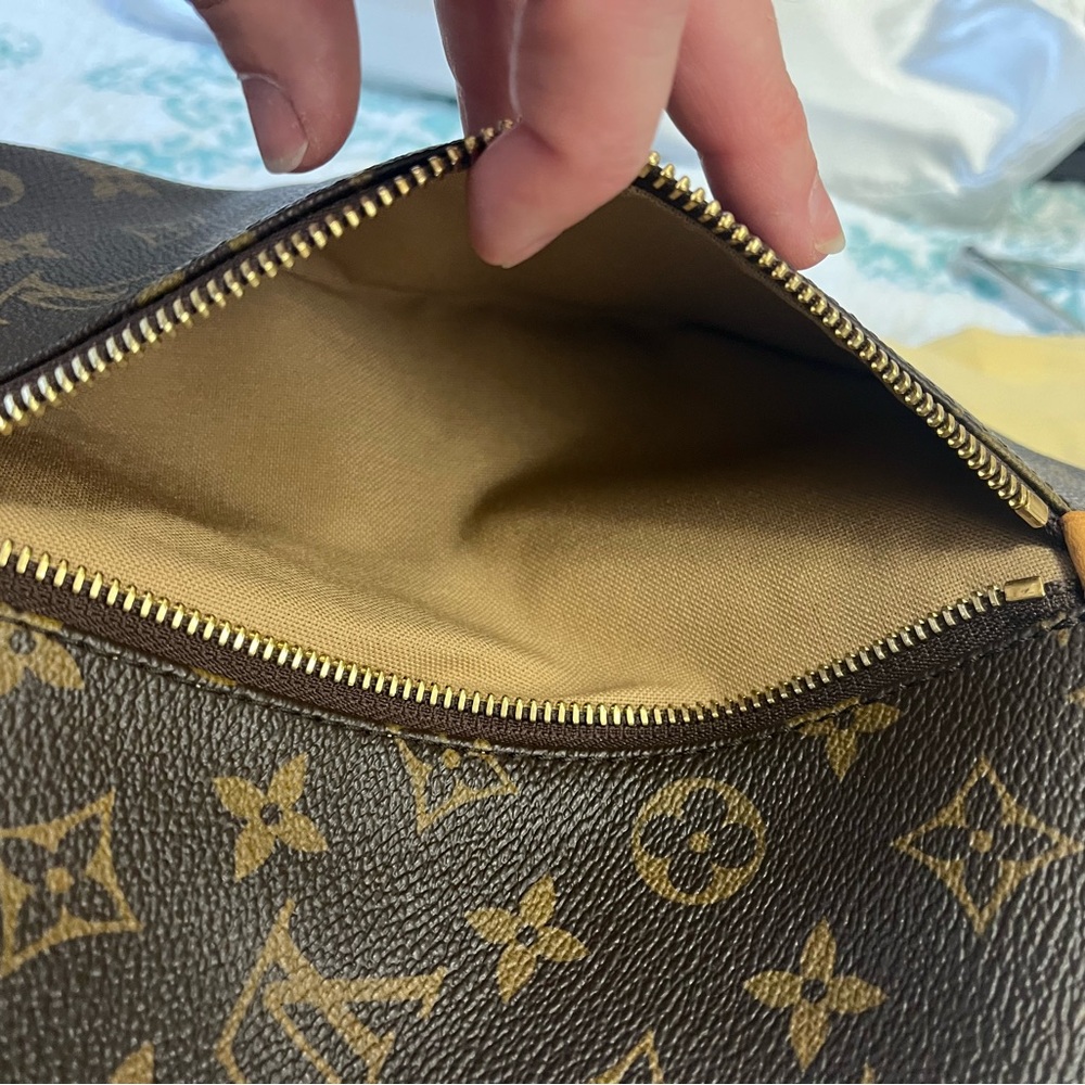 Louis Vuitton Delightful GM Monogram Large Tote
Priced to sell - Picture 14 of 17